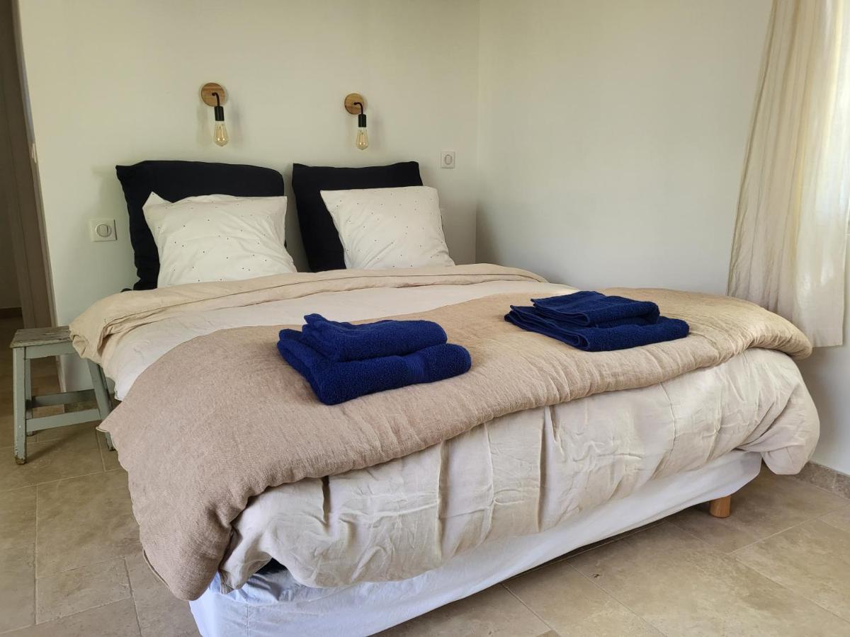 Bed and Breakfast Le cabanon à Ménerbes Extérieur photo